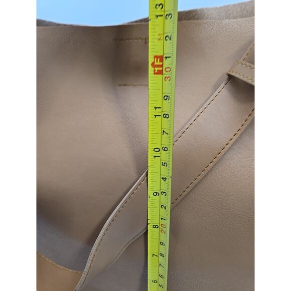 Jessica Simpson Large Fringe Faux Leather Tote Bag READ - Picture 8 of 16